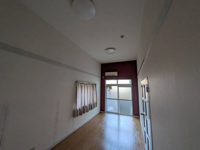 ヨーロピアン西明石の居間・リビング