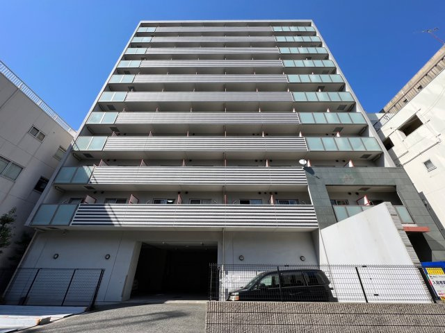 ルクレ難波の外観