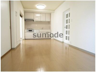 高槻市別所本町の賃貸マンションの居間・リビング