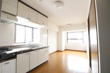 グレース秀和 の居間・リビング