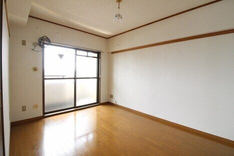 グレース秀和 の洋室