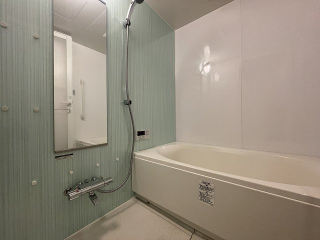 アルファライフ宇多津の浴室