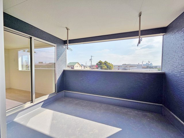 【バルコニー】 | 東海市富木島町第30　３号棟