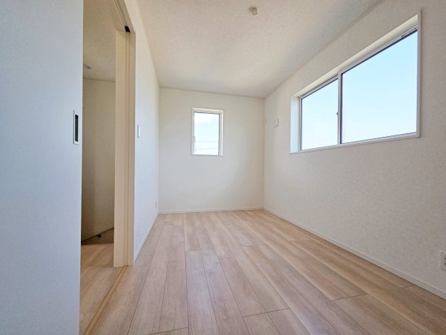 【洋室】 | 東海市富木島町第30　３号棟