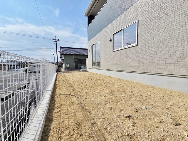 【庭】 | 東海市富木島町第30　３号棟