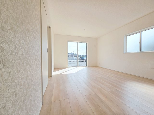 【居間・リビング】 | 東海市富木島町第30　３号棟