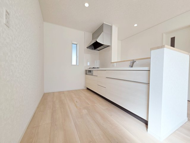 【キッチン】 | 東海市富木島町第30　３号棟