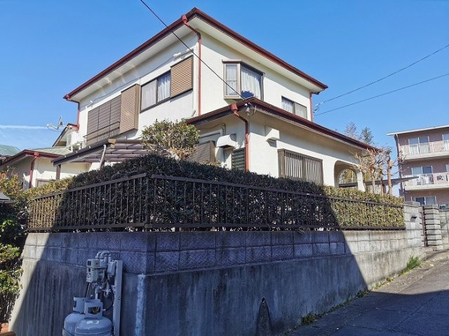 商談中　川奈駅まで約400m 利便性の良い3SLDKの外観|一段高くなっていて陽当り良好です