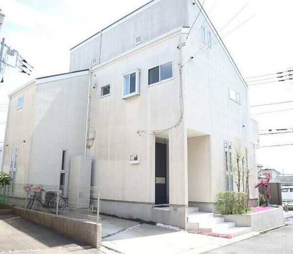 柏市旭町8丁目戸建の外観