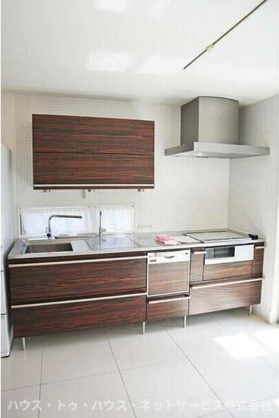 柏市旭町8丁目戸建のキッチン