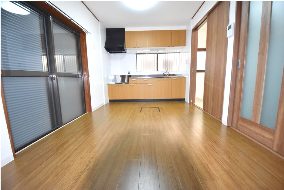 神戸市垂水区旭が丘　中古戸建の居間・リビング