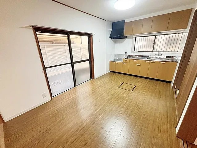 神戸市垂水区旭が丘　中古戸建の居間・リビング