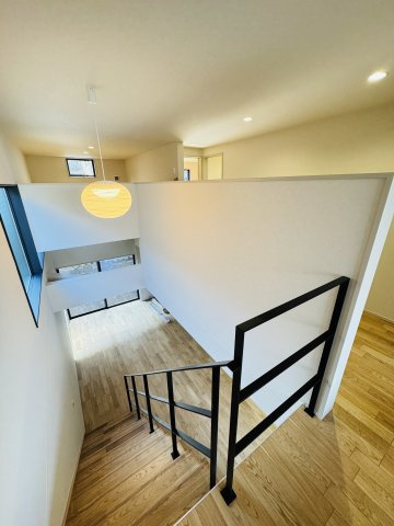 KAMAKURA HILL QUIET — 鎌倉山に住むという贅沢の居間・リビング