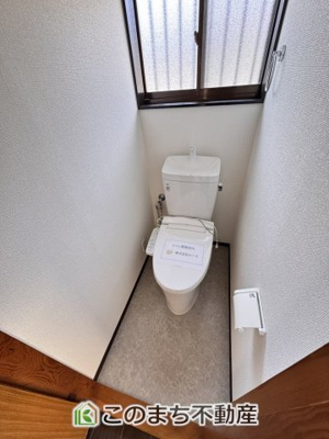 【トイレ】 | KEM宇都宮市宝木本町1期 | 小窓から換気ができて清潔なトイレスペース☆