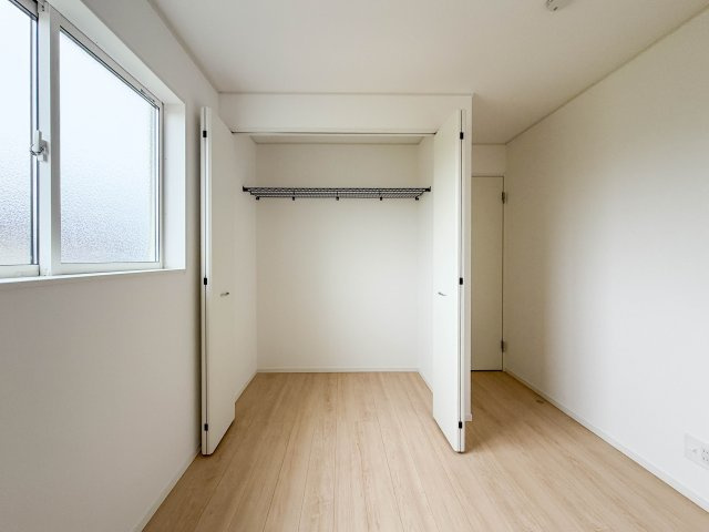 唐津市旭が丘-第1の収納|■■2号棟／2F／洋室■■