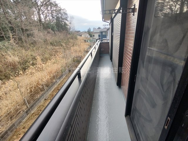 【バルコニー】 | 日高市下鹿山 | 開放的で明るい空間を演出してくれるバルコニーです