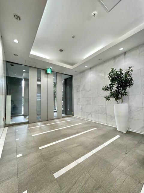 レジディア文京音羽Ⅱのエントランス