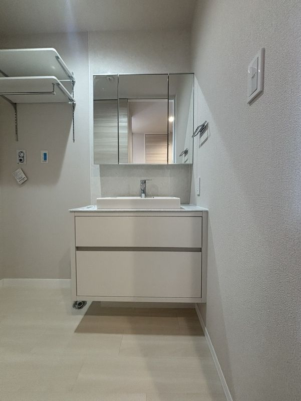 福岡市早良区高取２丁目の賃貸マンションの洗面所