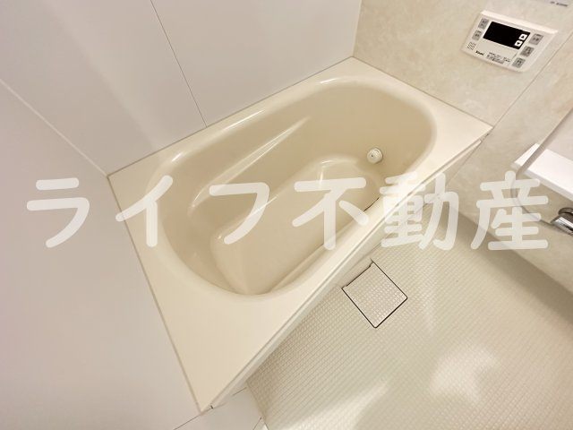 プレシオ小阪の浴室|落ち着いた空間のお風呂です