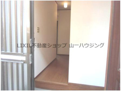 【玄関】 | 沼尾ハイツ | 玄関内１