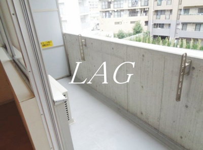 【バルコニー】 | ＯＺ－ＣＯＵＲＴ | バルコニーです。