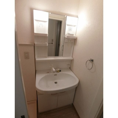 【独立洗面台】 | アソシエール護国寺 | 使いやすい独立洗面台です