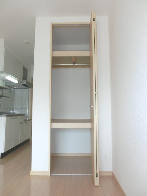 Bon hill 駅前の収納|洋室収納