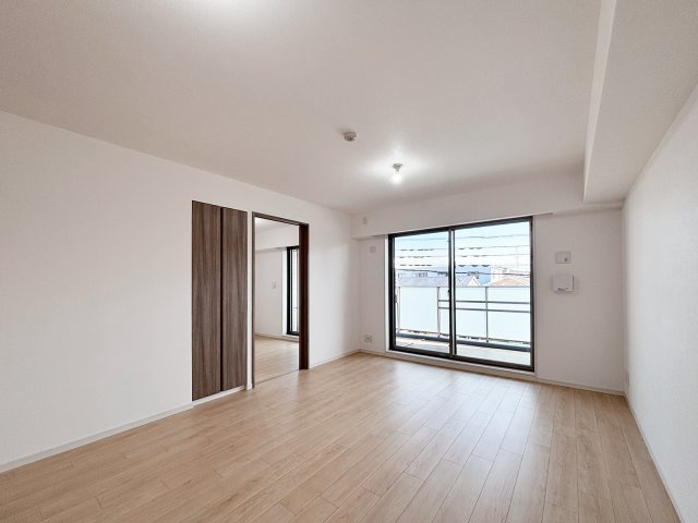 アデニウム篠崎　3階　角　部屋　リ　ノベーション