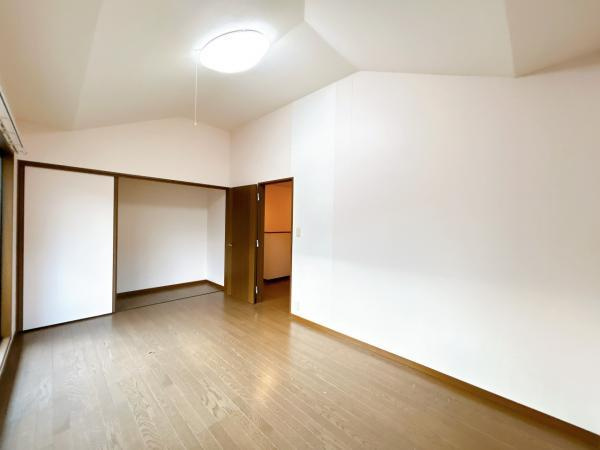【No.7618】美萩野4丁目/4LDK/リフォーム中の洋室|2F7.5帖洋室