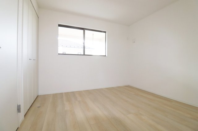 郡山市安積荒井2丁目第3　　　１号棟　　安積第１小学校、安積中学区の洋室|※同社施工例