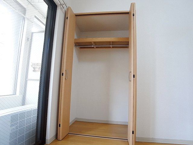 エルパラッツォ塚本の収納|幅広のクローゼット