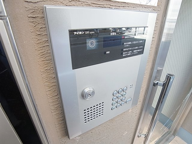 エルパラッツォ塚本のセキュリティ|TVモニター付きオートロック完備で安心です