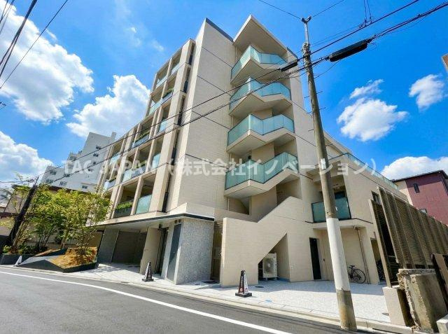 ディアナコート小石川播磨坂レジデンスの外観|外気の影響を受けにくい断熱性と、高効率な設備を導入。家計や環境に優しい省エネ性を備えたマンション。