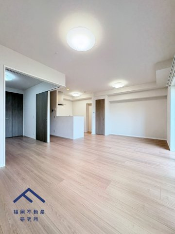 モントーレ香椎浜サーフタワーセンターコートの居間・リビング