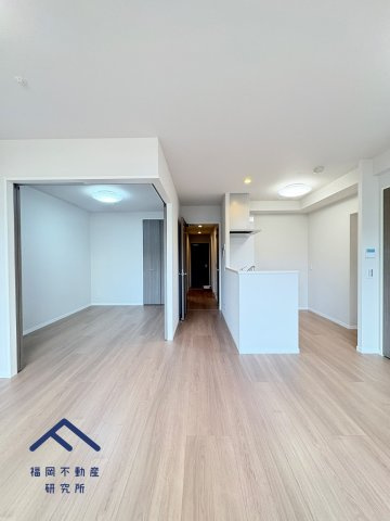 モントーレ香椎浜サーフタワーセンターコートの居間・リビング