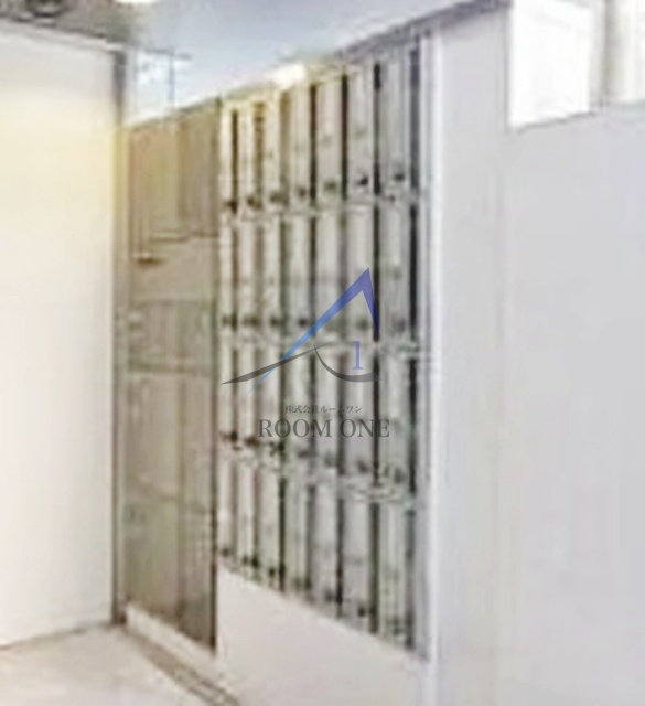 ラグジュアリーアパートメント森下のその他共用部分|集合ポストです。