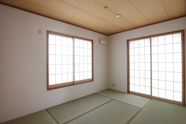 江戸川区谷河内2丁目一戸建の和室|和室ならではの温かな和の空間で寛ぎの時間を過ごせます