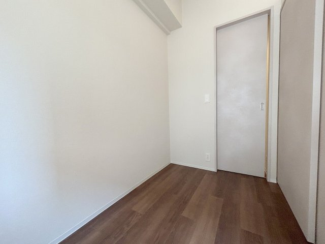 コンフォリア・リヴ新大阪西宮原ソルテラスの洋室