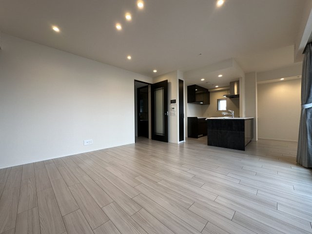 ワコーレ明石本町ラフィニティの居間・リビング