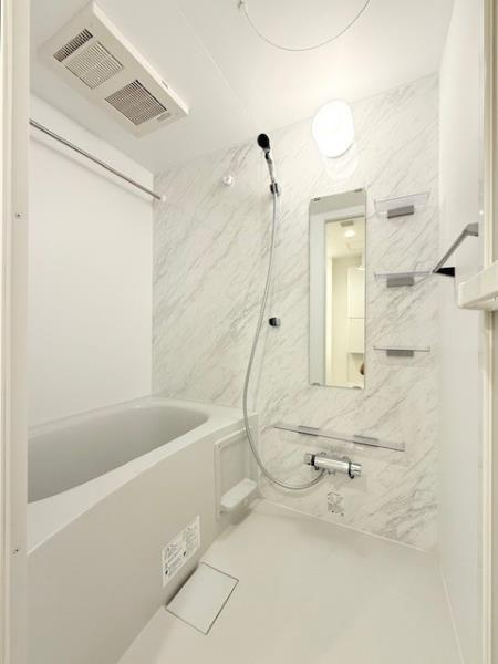 ＡＬＥＲＯ新中野ＩＩの浴室