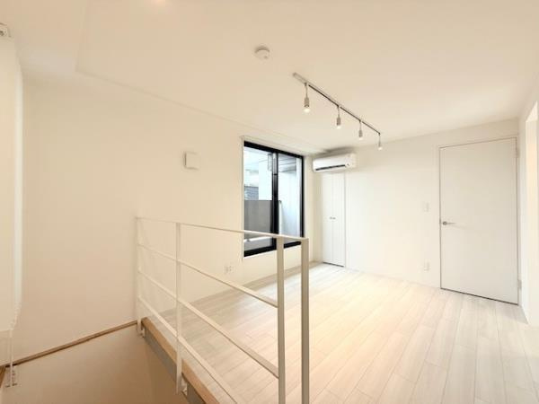 ＡＬＥＲＯ新中野ＩＩの居間・リビング