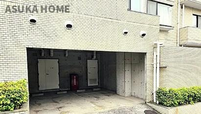 パークハイム山手の駐車場|駐車場の空き状況については、その都度、確認いたしますのでお気軽にお聞きください。