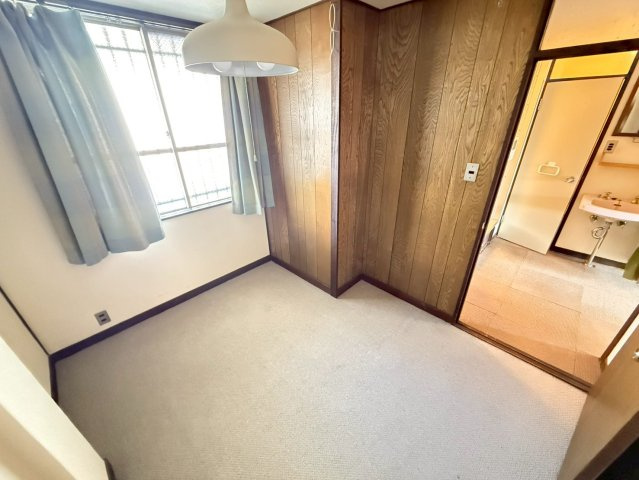 奈良コーポラスの洋室