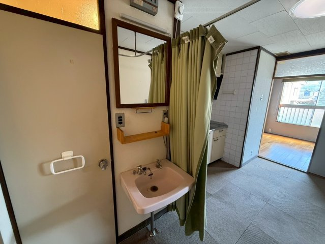 奈良コーポラスの洗面所