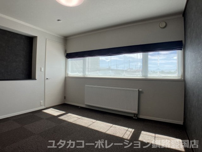 【洋室】 | 美原3丁目7-1売家 | 2階洋室8.5帖です