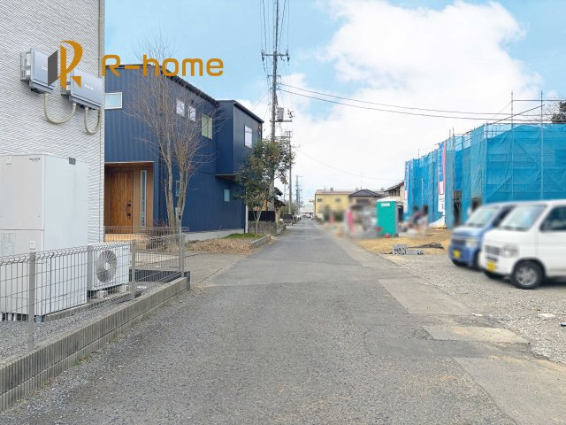 かすみがうら市下稲吉第15　新築戸建て　7号棟の前面道路含む現地写真|『今から見たい！』大歓迎です♪
お気軽にＲ－ｈomeまでお問い合わせください。