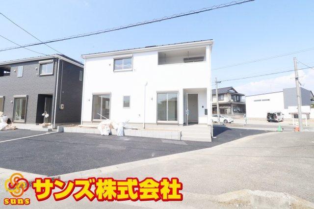 郡山市安積荒井2丁目第3　　　２号棟　　安積第１小学校、安積中学区の外観|南側から見た区画全体♪