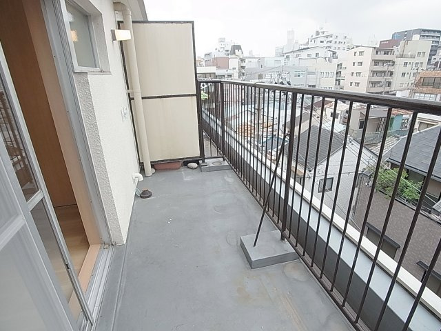 多聞コーポラスのバルコニー|日当たりの良いバルコニー