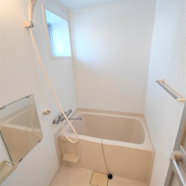 コートデリヴィエール上飯田の浴室