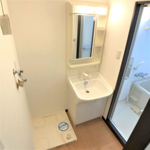 コートデリヴィエール上飯田の洗面所